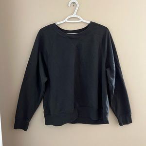 old navy crew neck - size L